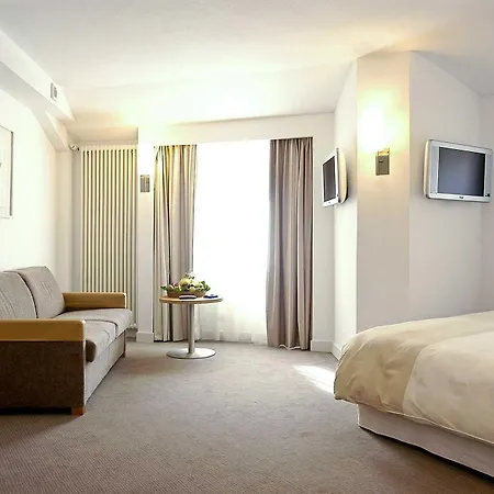 Novotel 4*